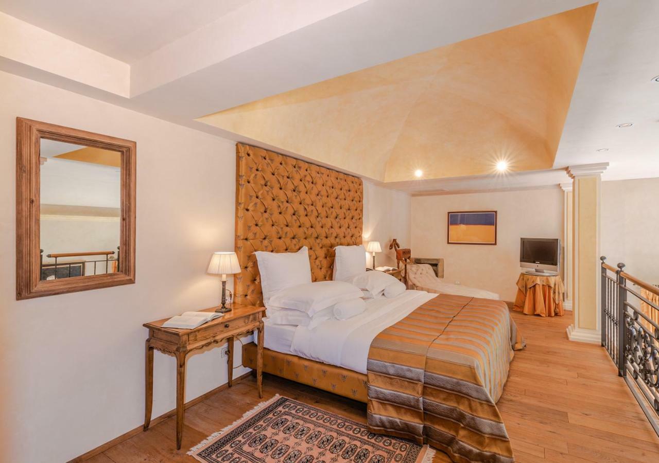Villa Mangiacane - Small Luxury Hotels Of The World Сан-Кашиано-ин-Валь-ди-Пеза Экстерьер фото